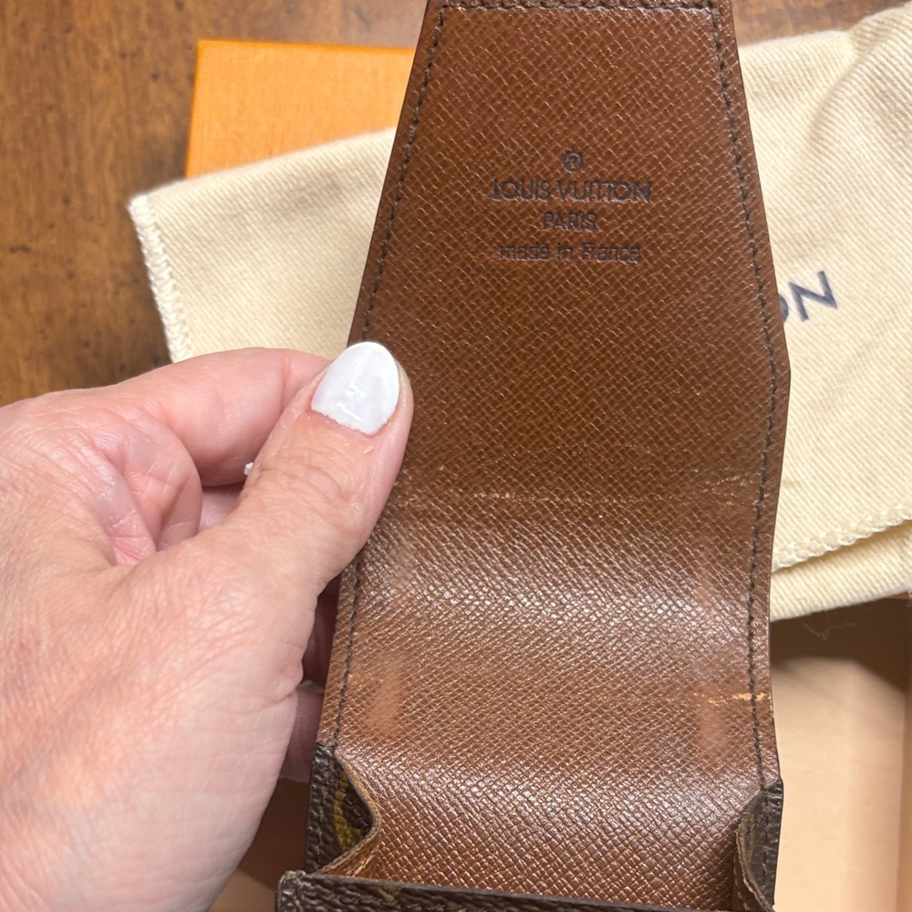 Louis Vuitton Brown Monogram Multi Purpose Case/Holder, Box & Dustbag - Picture 10 of 14